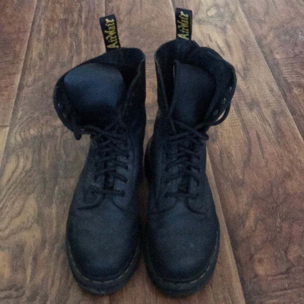 Women’s Dr. Martens